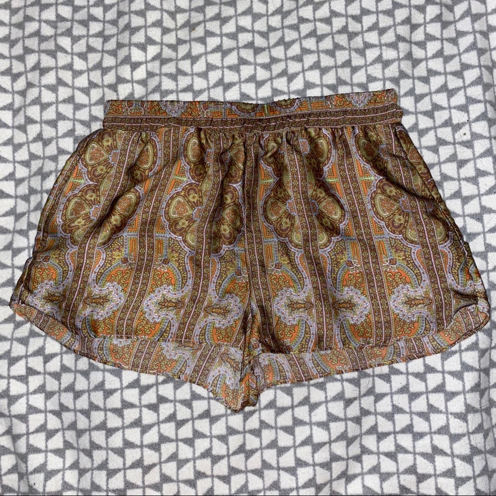 Paisley print satin shorts